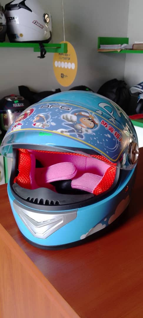 Approved DFG Full Face Kids Helmet - Image 3