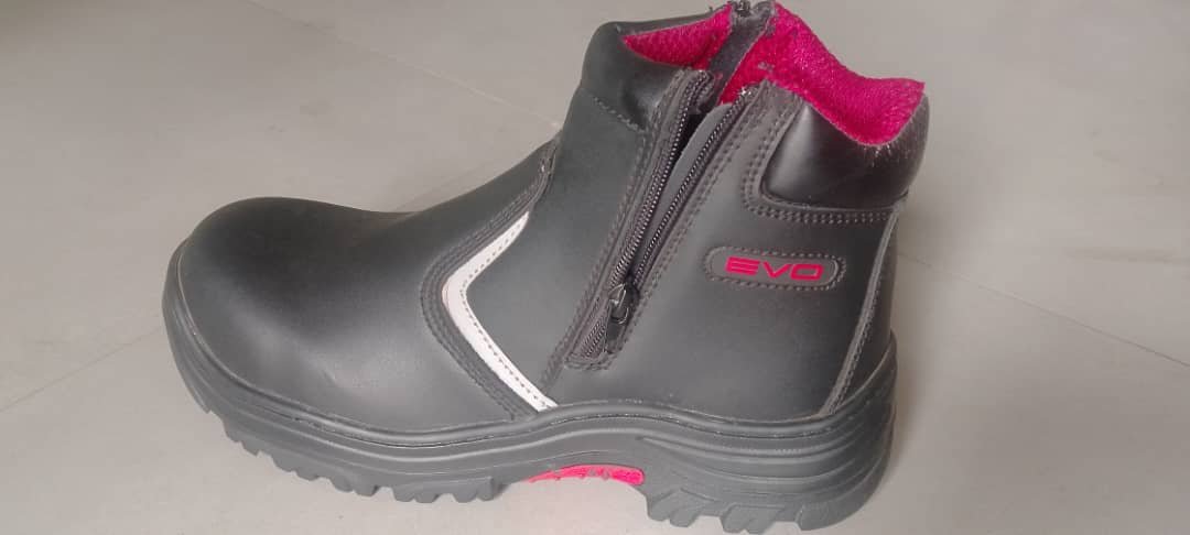 EVO F922 Insulated Short Neck Boots