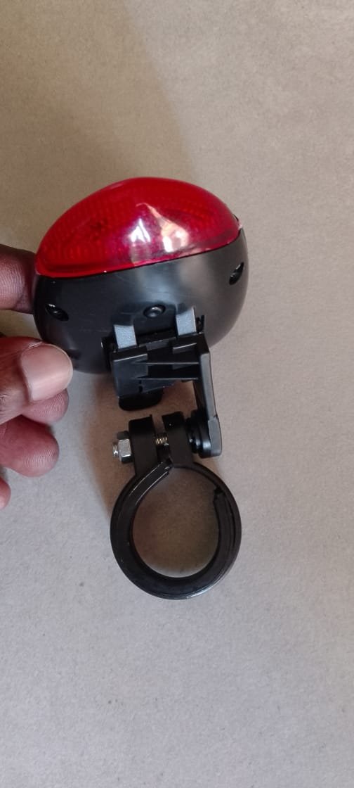 2 LED bicycle rear light - Image 8
