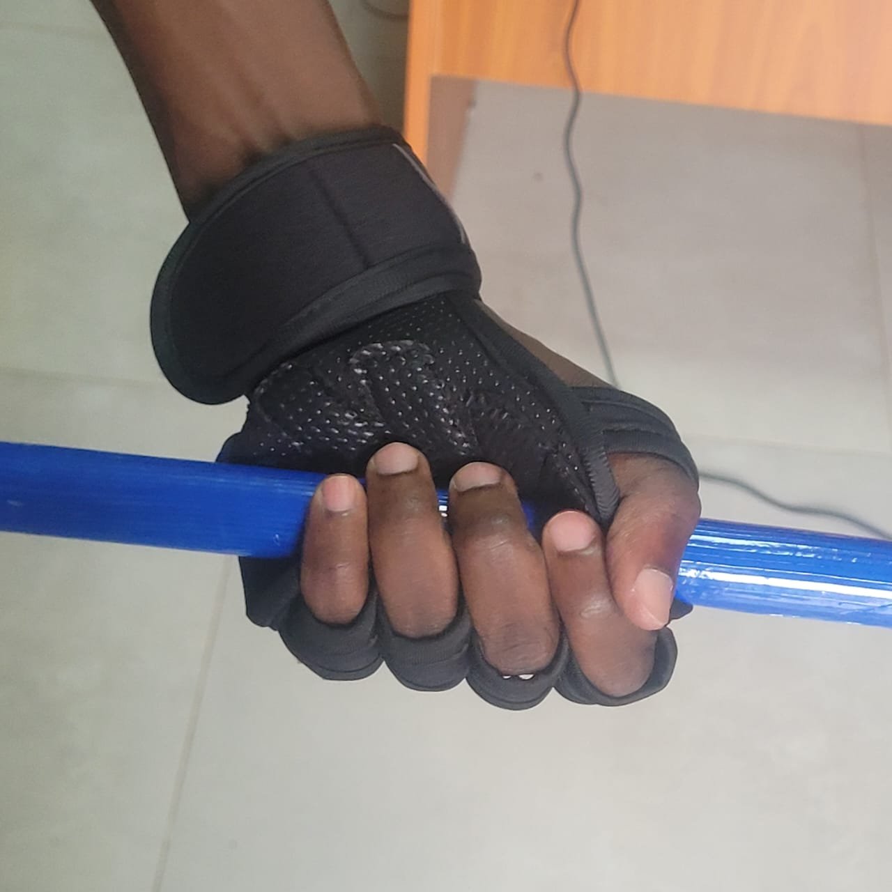 Wellgetfit Gym Gloves - Image 10