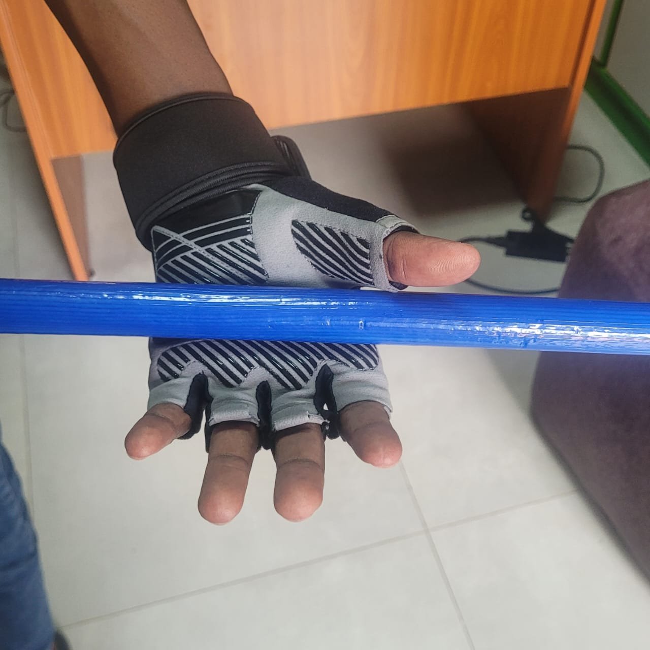 Pro Gel Fitness Glove - Image 4