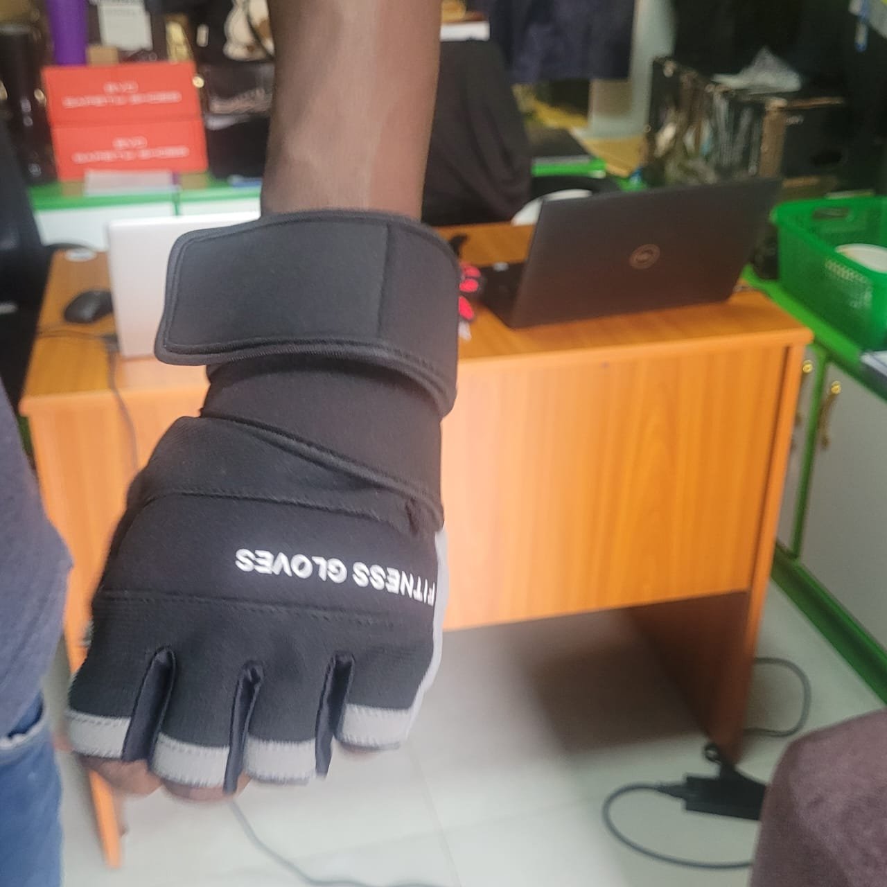 Pro Gel Fitness Glove - Image 5